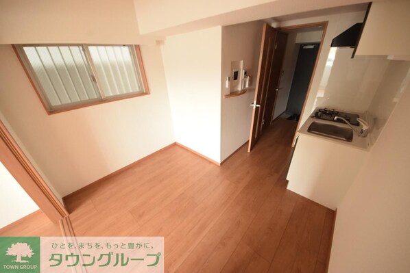 ペアパレス六町2号館の物件内観写真